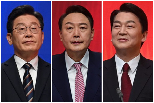 이재명(왼쪽) 더불어민주당 대선 후보, 윤석열(가운데) 국민의힘 대선 후보, 안철수 국민의당 대선 후보. <국회사진공동취재단>